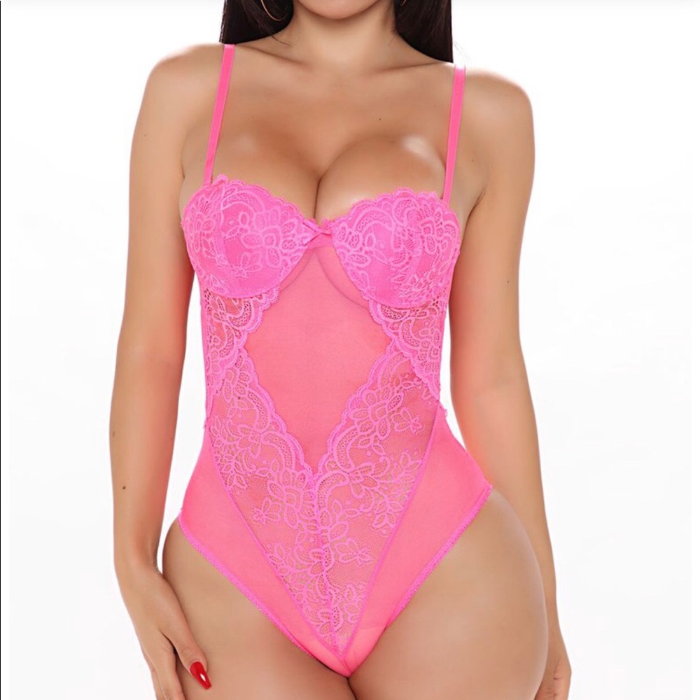 Pink lingerie fashion nova brand